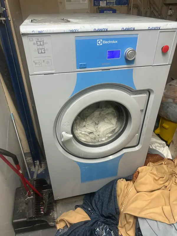 Commercial Washer & Dryer